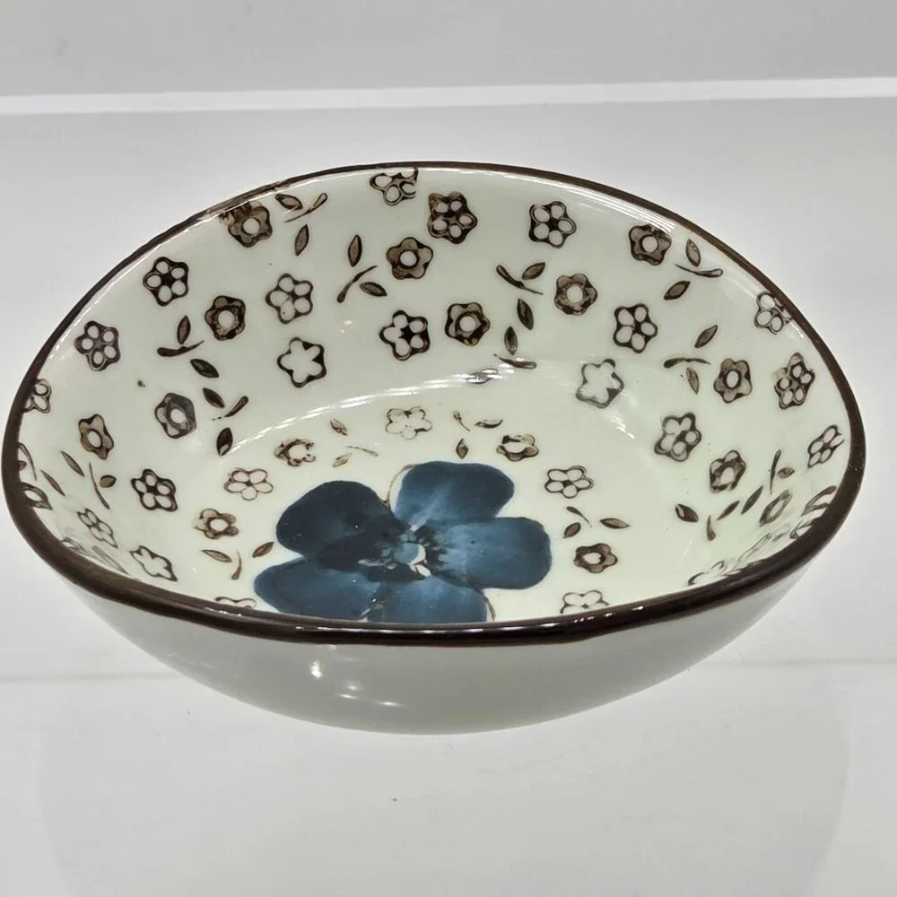 Japanese Import 7 Piece Sake Set Carafe 2 Sake Cup 2 Side Bowls 2 Chopstick Rest - Picture 8 of 10